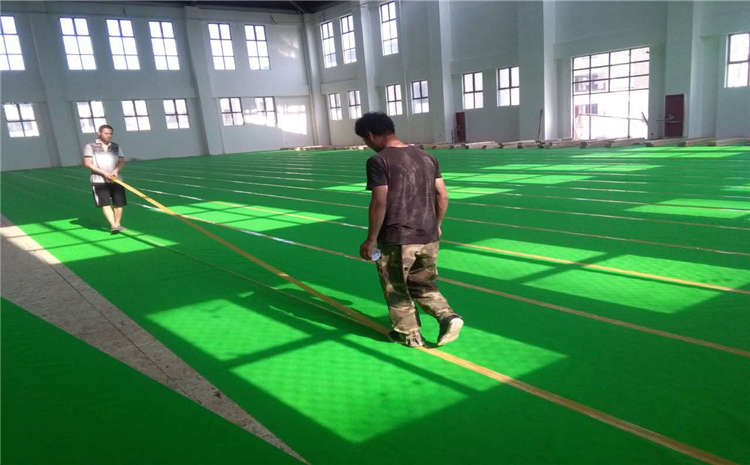 22厚體育木地板翻新施工