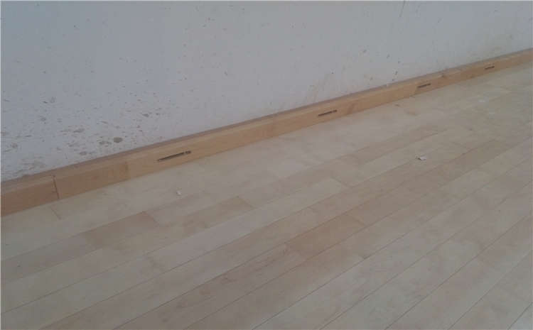 國內體育場木地板是多少錢