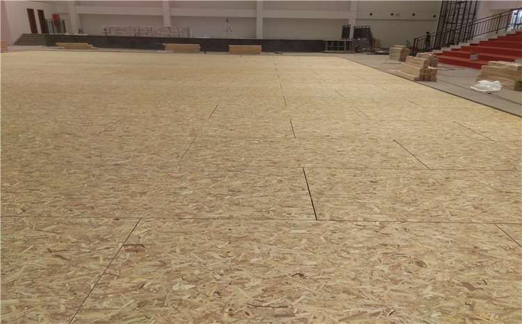 指接板風(fēng)雨操場地板怎么翻新？