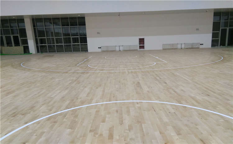 專業的籃球館木地板怎么維修？