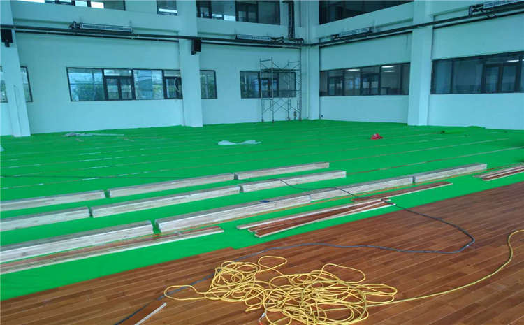 實(shí)木運(yùn)動(dòng)地板網(wǎng)