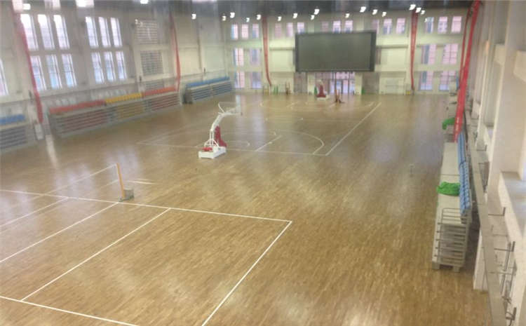 20厚籃球場木地板怎么翻新?