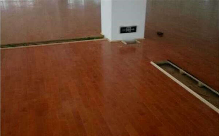 柞木乒乓球館木地板報價