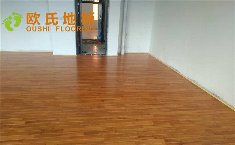 江西鷹潭第五中學舞蹈室木地板案例