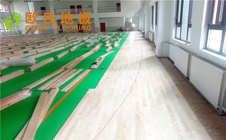 北京順義區趙全營鎮天順小學籃球館木地板圖片