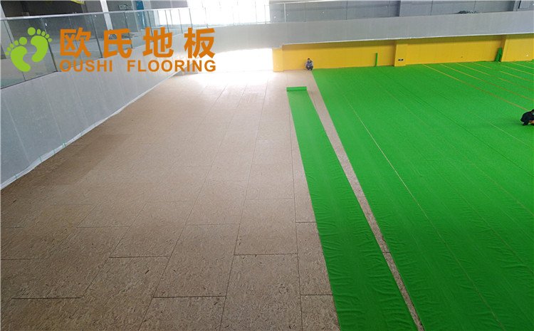 北大附屬廊坊益田實驗學(xué)校體育館木地板圖片