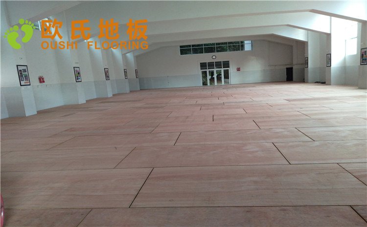 云南省紅河州個舊市綠春小學體育館木地板項目——歐氏實木運動地板